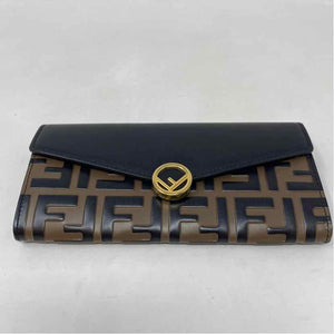 Pre-Owned Fendi Monogram Leather Designer Wallet