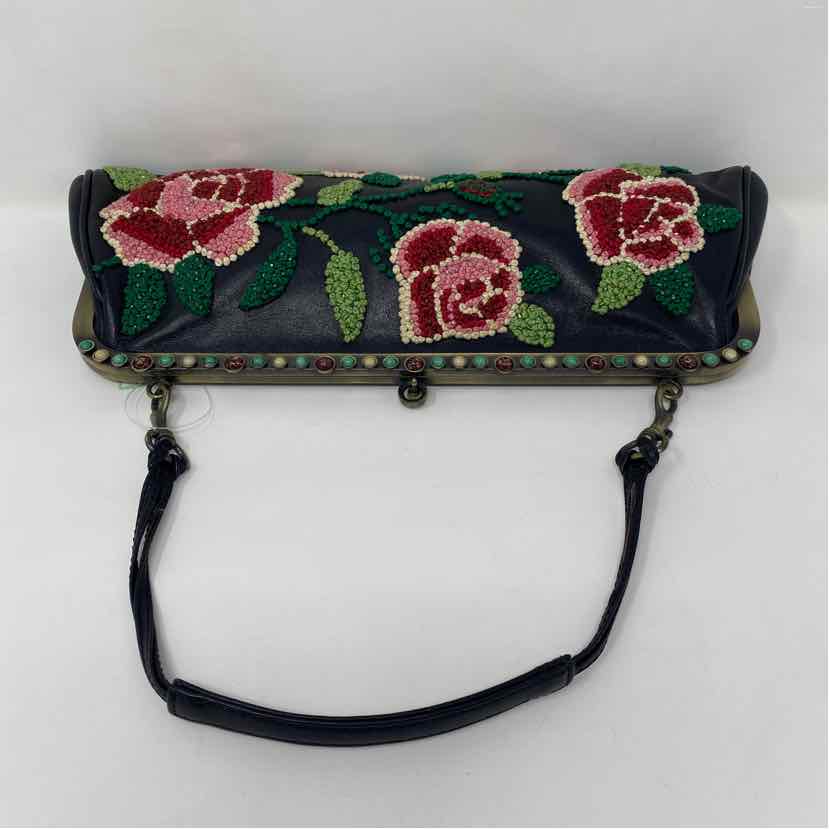 Pre-Owned Isabel Fiore Black Floral faux leather Handbag