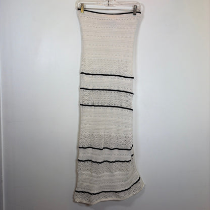 Pre-Owned Size XS DEX White/ Black Casual Dress
