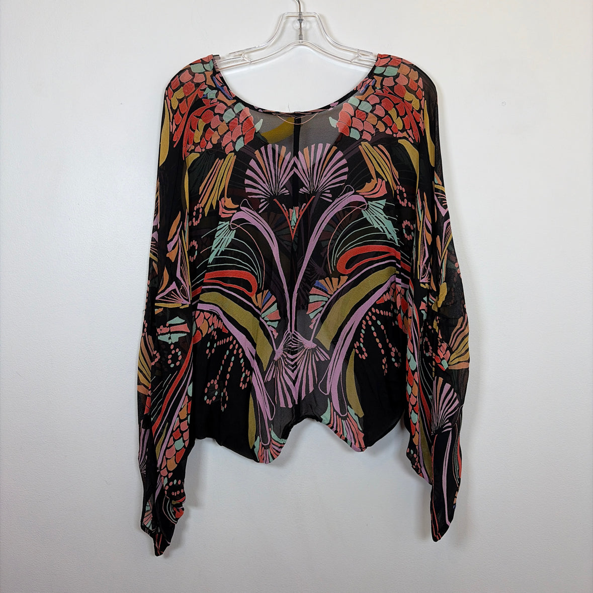 Pre-Owned Size L Free People Black Multi Top