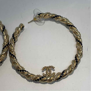 Pre-Owned Chanel Gold Metal Designer Jewelry