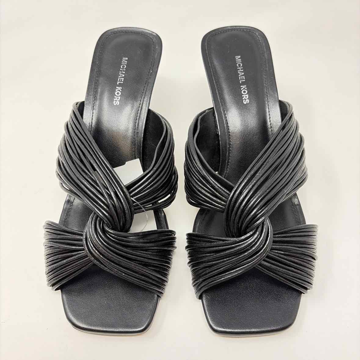 Pre-Owned Shoe Size 6.5 Michael Kors Black Heels