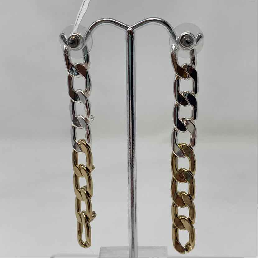 Gold/Silver Metal Earrings