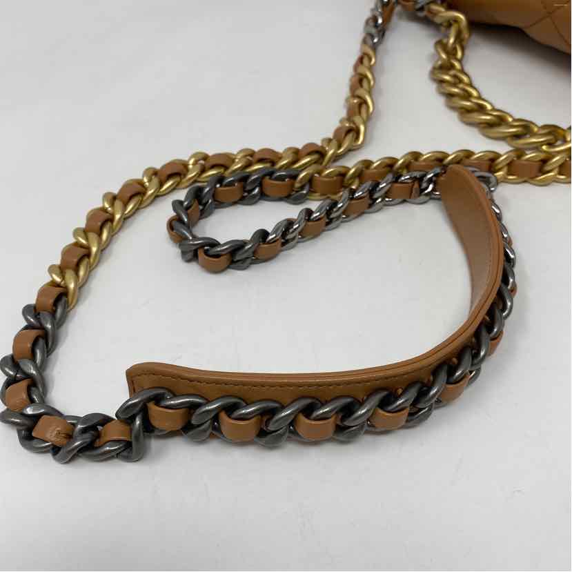 Pre-Owned Chanel Cognac Leather Designer Handbag