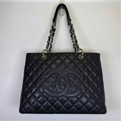 Pre-Owned Chanel Black Leather Designer Handbag