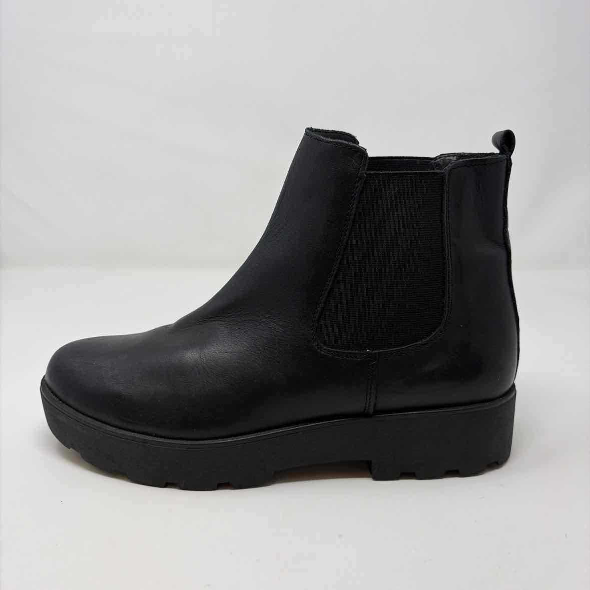 Pre-Owned Shoe Size 9.5 Steve Madden Black Booties