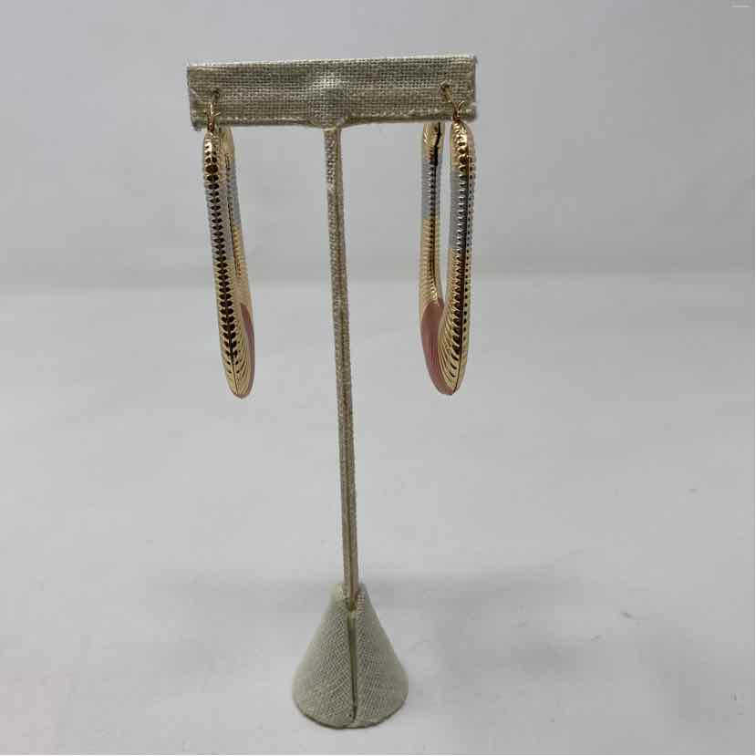 Tri Metal Metal Earrings