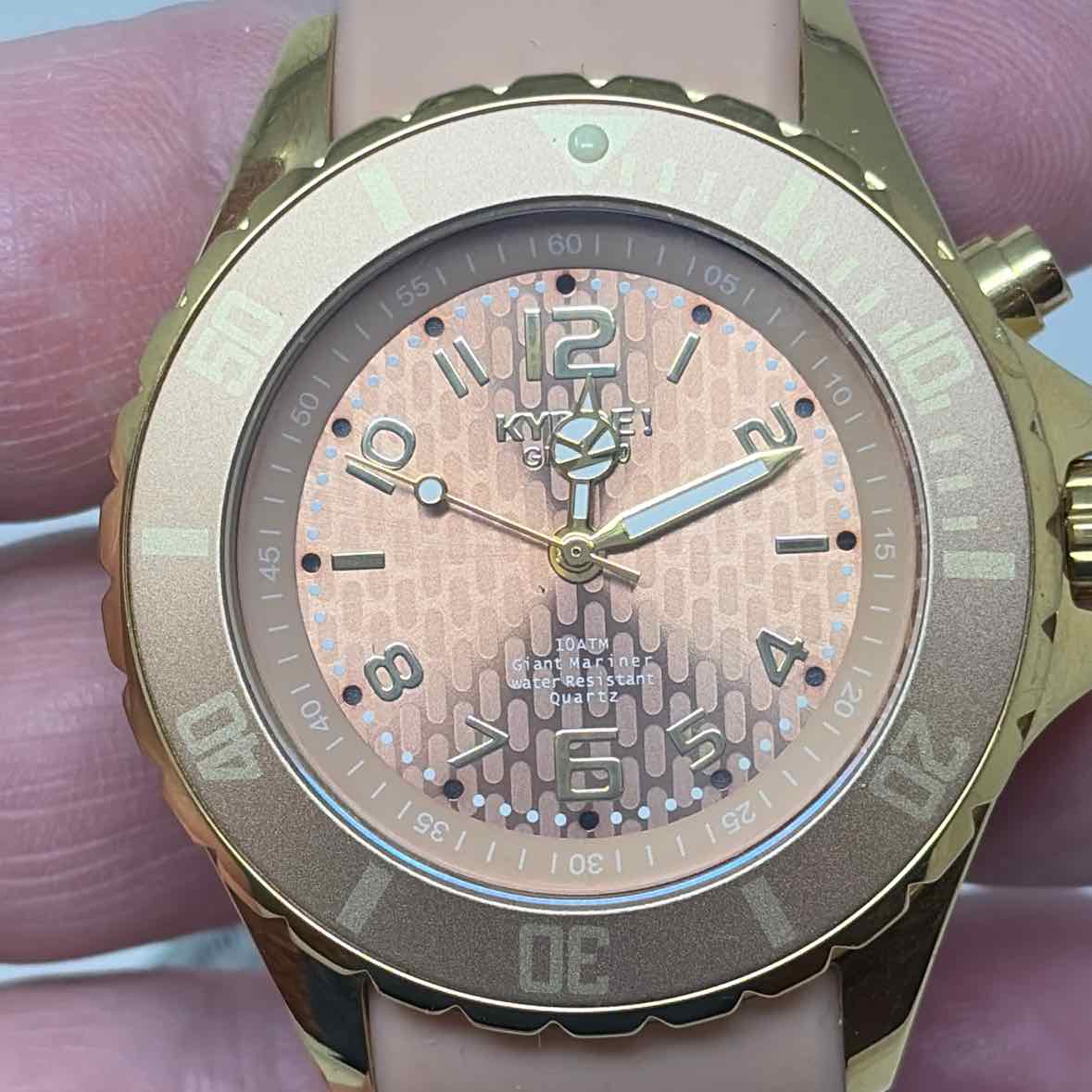 Pre-Owned Kyboe! Rose Rubber Watch