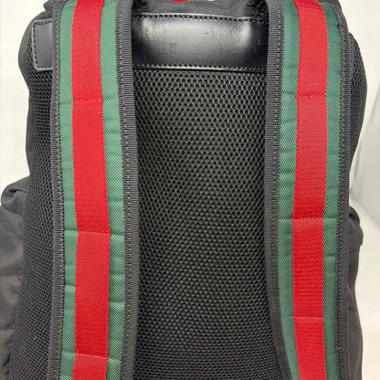 Pre-Owned Gucci Black Nylon Designer Handbag