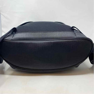 Pre-Owned Gucci Black Canvas Designer Handbag