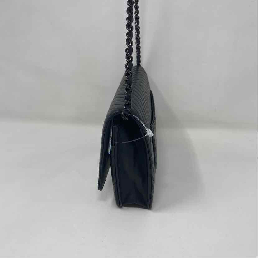 Pre-Owned Chanel Black Lambskin Designer Handbag