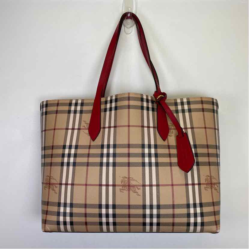 Pre-Owned Burberry Plaid Canvas Designer Handbag