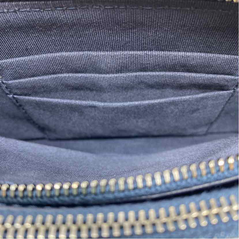 Pre-Owned Chanel Denim Denim Designer Handbag