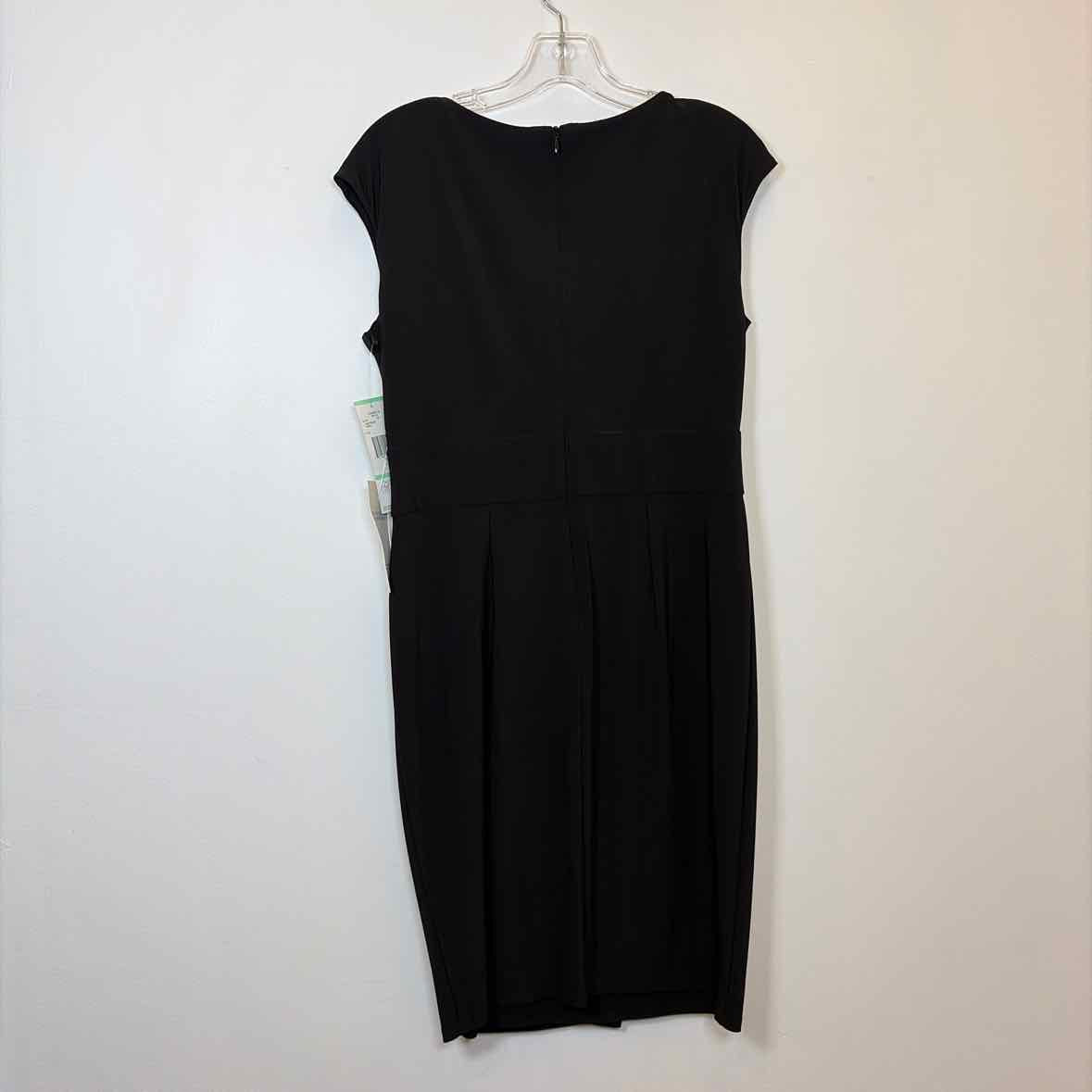 Pre-Owned Size 8/M Jones New York Black Casual Dress