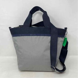 Pre-Owned LeSportsac Green Nylon Handbag