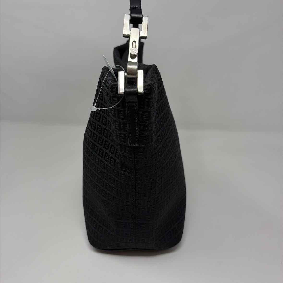 Pre-Owned Fendi Black Fabric Designer Handbag