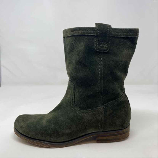 Pre-Owned Shoe Size 9 Naturalizer Olive Booties