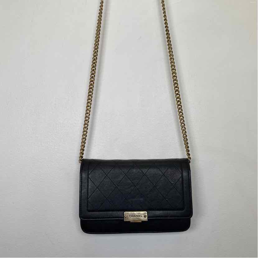 Pre-Owned Chanel Black Leather Designer Handbag