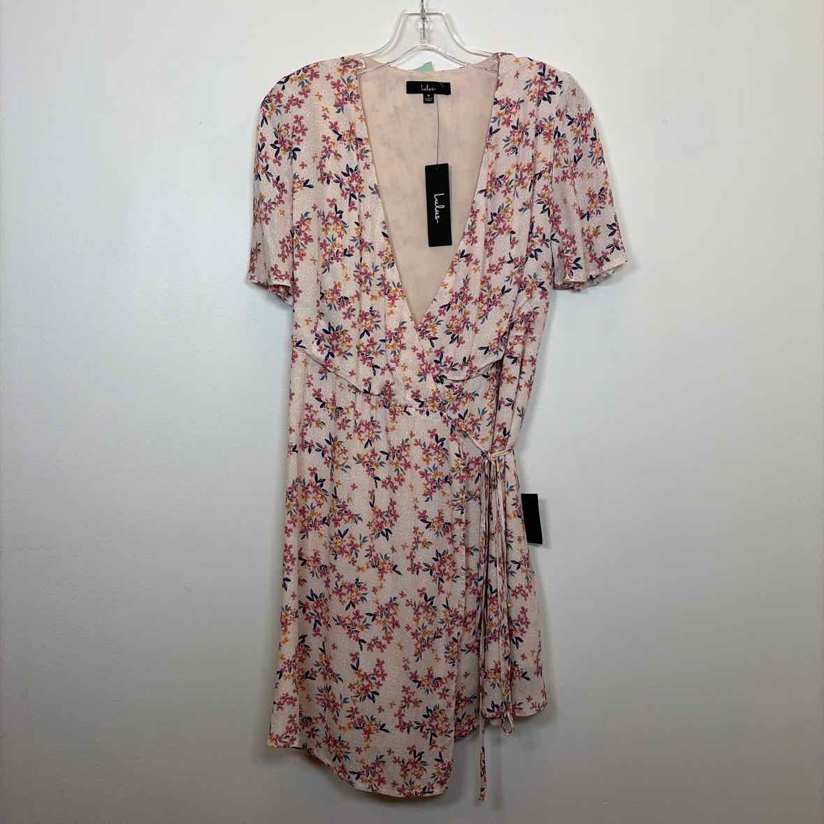 Pre-Owned Size M Lulus Pink Multi Casual Dress