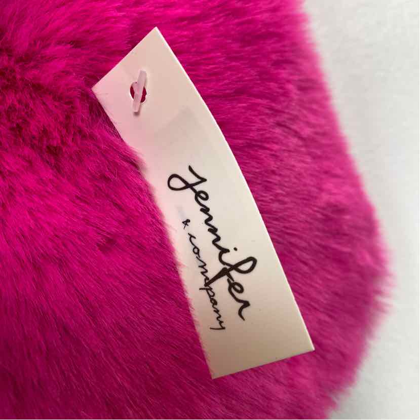 Pre-Owned Jennifer & Co Hot Pink Faux Fur Scarf