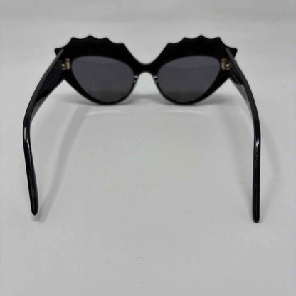 Pre-Owned Gucci Black/Silver Acrylic Designer Sunglasses