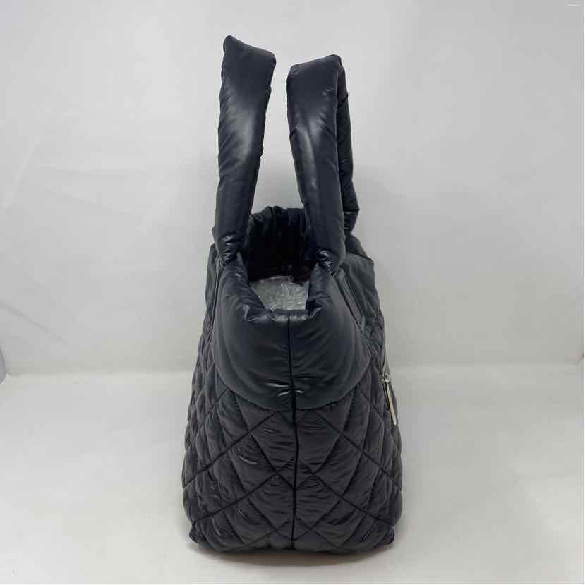 Pre-Owned Chanel Black Nylon Designer Handbag