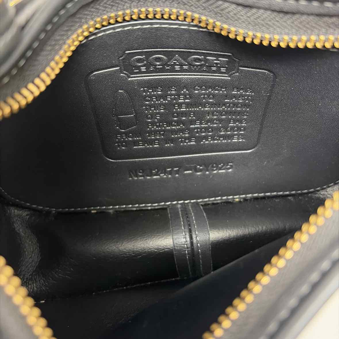 Pre-Owned Coach Black Leather Handbag