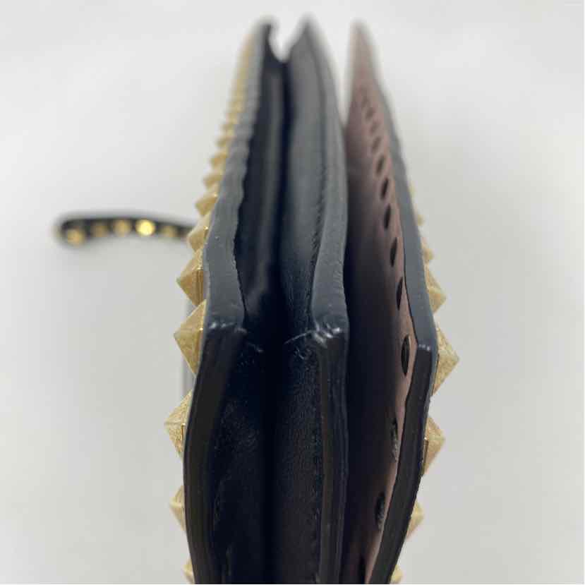 Pre-Owned Valentino Black Leather Designer Handbag