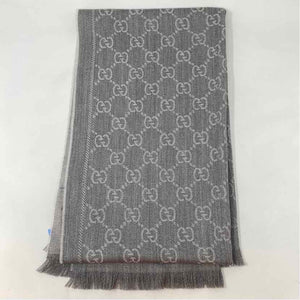 Pre-Owned Gucci Grey Knit Designer Scarf