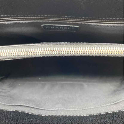 Pre-Owned Chanel Black Leather Designer Handbag