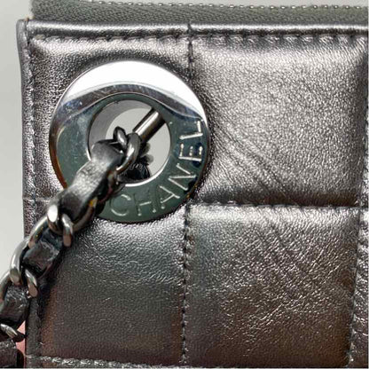 Pre-Owned Chanel Gunmetal Leather Designer Handbag