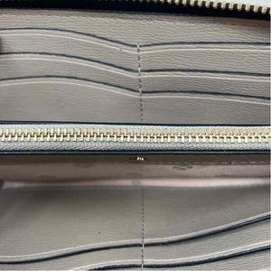 Pre-Owned Kate Spade Black Leather Wallet
