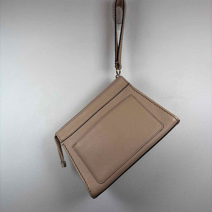 Pre-Owned Chloe Beige Leather Designer Handbag