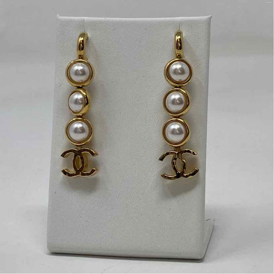 Pre-Owned Chanel Gold Metal Designer Jewelry