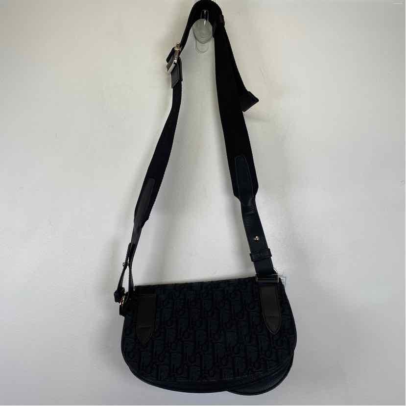 Pre-Owned Christian Dior Black Canvas Designer Handbag