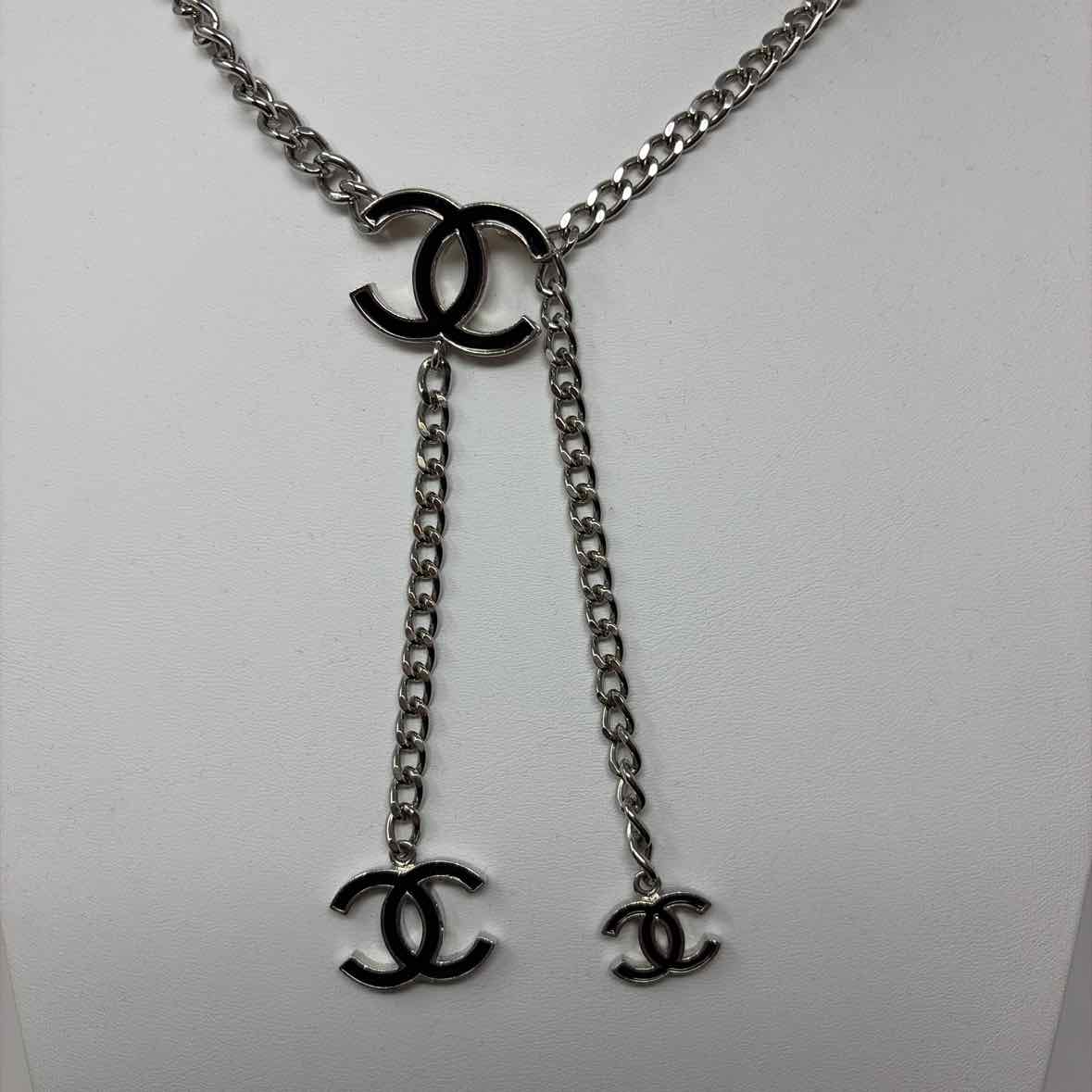 Pre-Owned Chanel Silver Chains Designer Belt