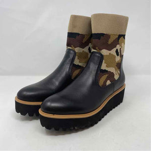 Pre-Owned Shoe Size 9.5 All Black Camo Boots