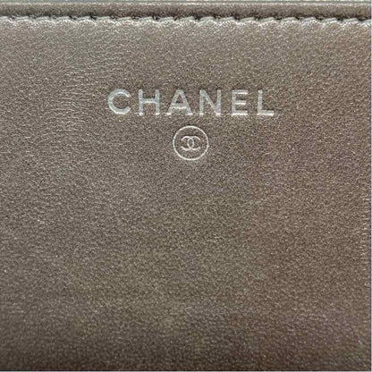 Pre-Owned Chanel Gunmetal Leather Designer Handbag