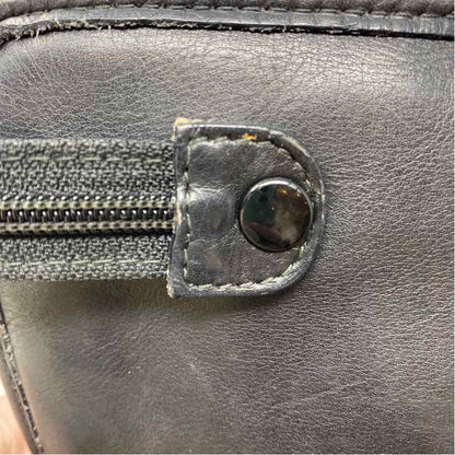 Pre-Owned Gucci Black Leather Designer Handbag