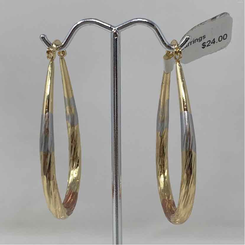 Tri Metal Metal Earrings