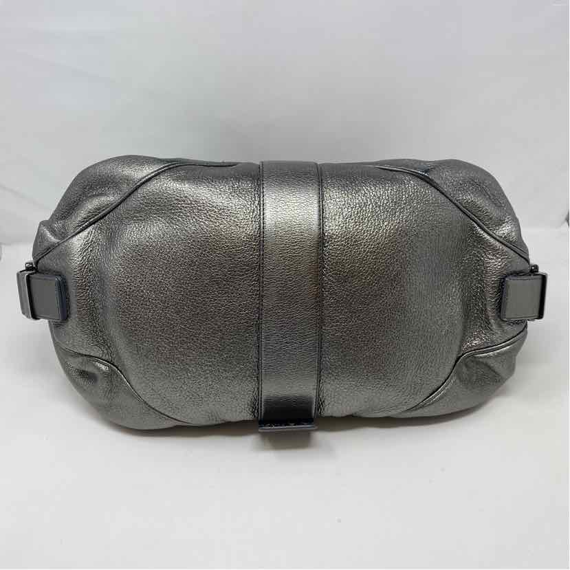 Pre-Owned Michael Kors Silver Leather Handbag