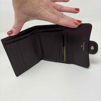 Pre-Owned Chanel Purple Leather Designer Wallet