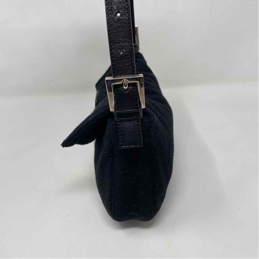 Pre-Owned Fendi Black Fabric Designer Handbag