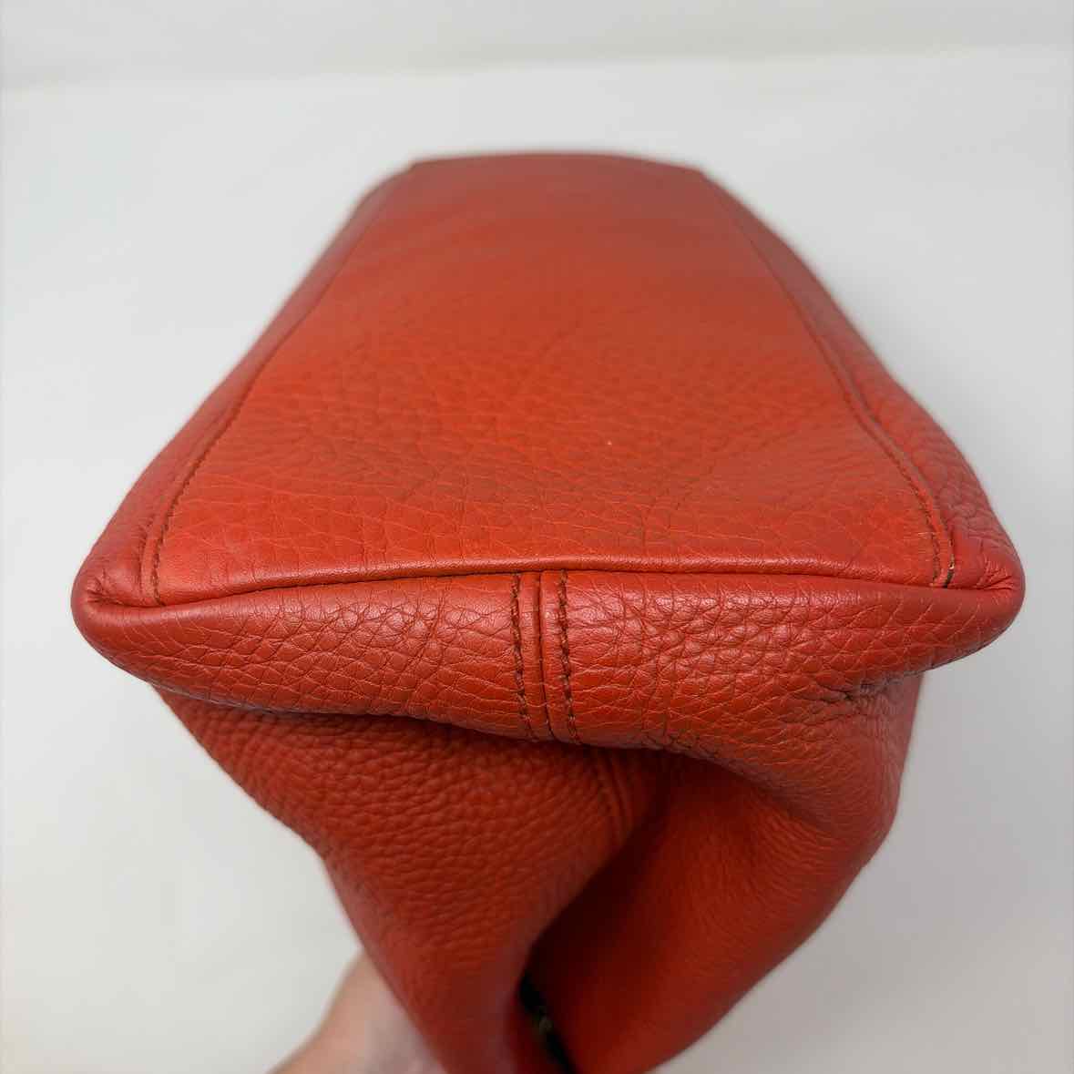 Pre-Owned Gucci Orange Leather Designer Handbag