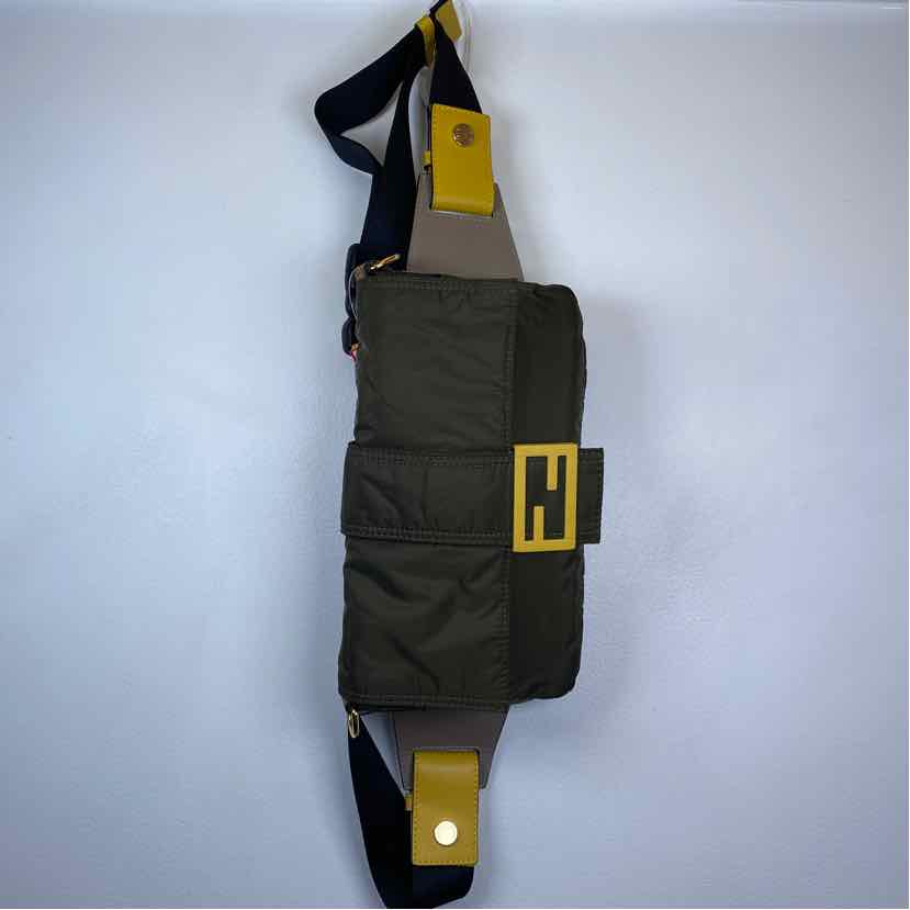 Pre-Owned Fendi Olive Nylon Designer Handbag