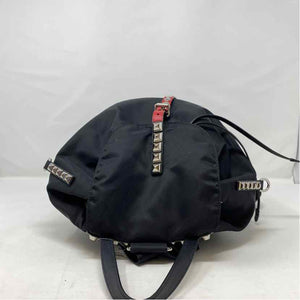 Pre-Owned Prada Black Nylon Designer Handbag