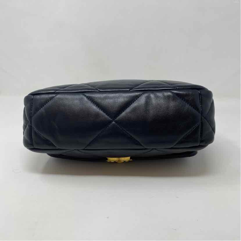 Pre-Owned Chanel Black Leather Designer Handbag