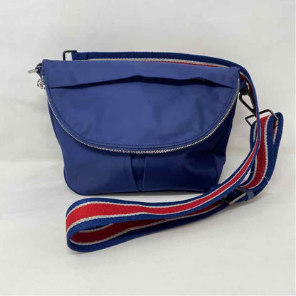 Pre-Owned QUince Navy Nylon Handbag