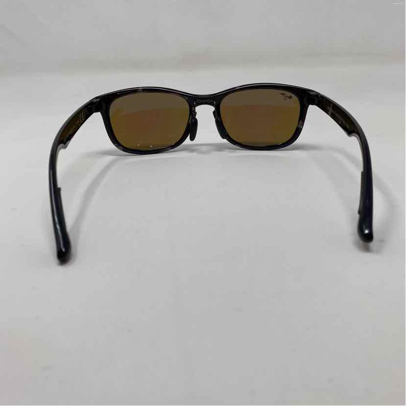 Pre-Owned Maui Jim Black Plastic Sunglasses