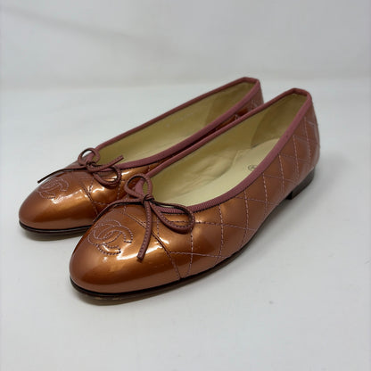 Pre-Owned Chanel Orange Leather Shoe Size 7.5 Designer Shoes